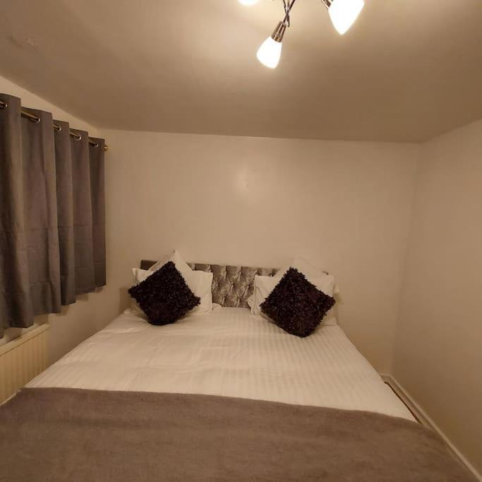 Ferienwohnung The Rose Rotherham Exterior foto